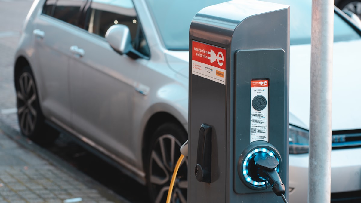 Kompakte Stromer für die Stadt sollen die Elektromobilität endlich für die breite Masse erschwinglich machen.